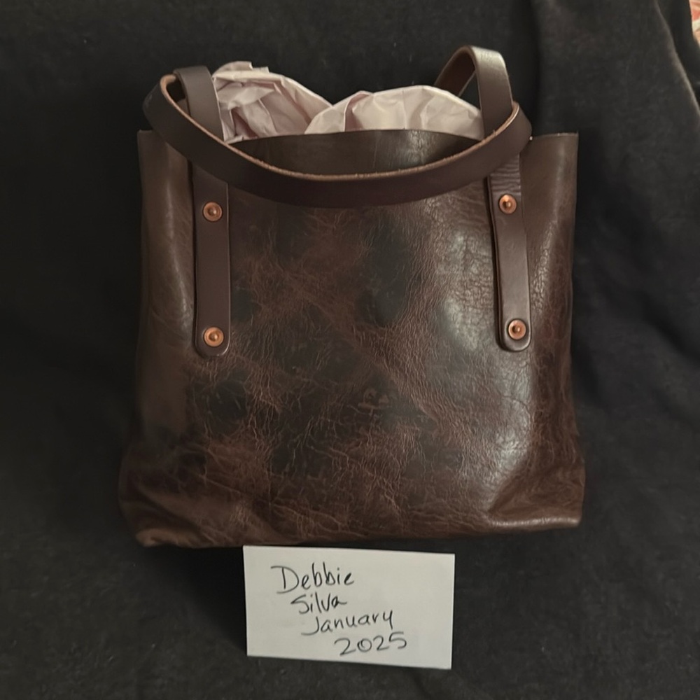 Beautiful leather bag by GFG